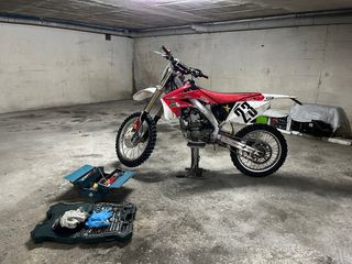Honda CRF 250R 2006 Matriculada (SIN ITV ACTUALM.)