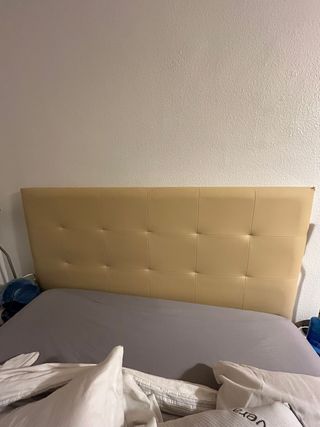 Cabezal de cama beige como nuevo 155x120