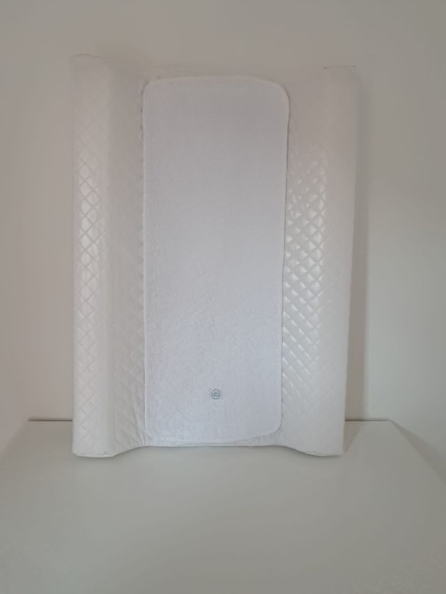 Cambiador de bebé acolchado blanco 50x70cm