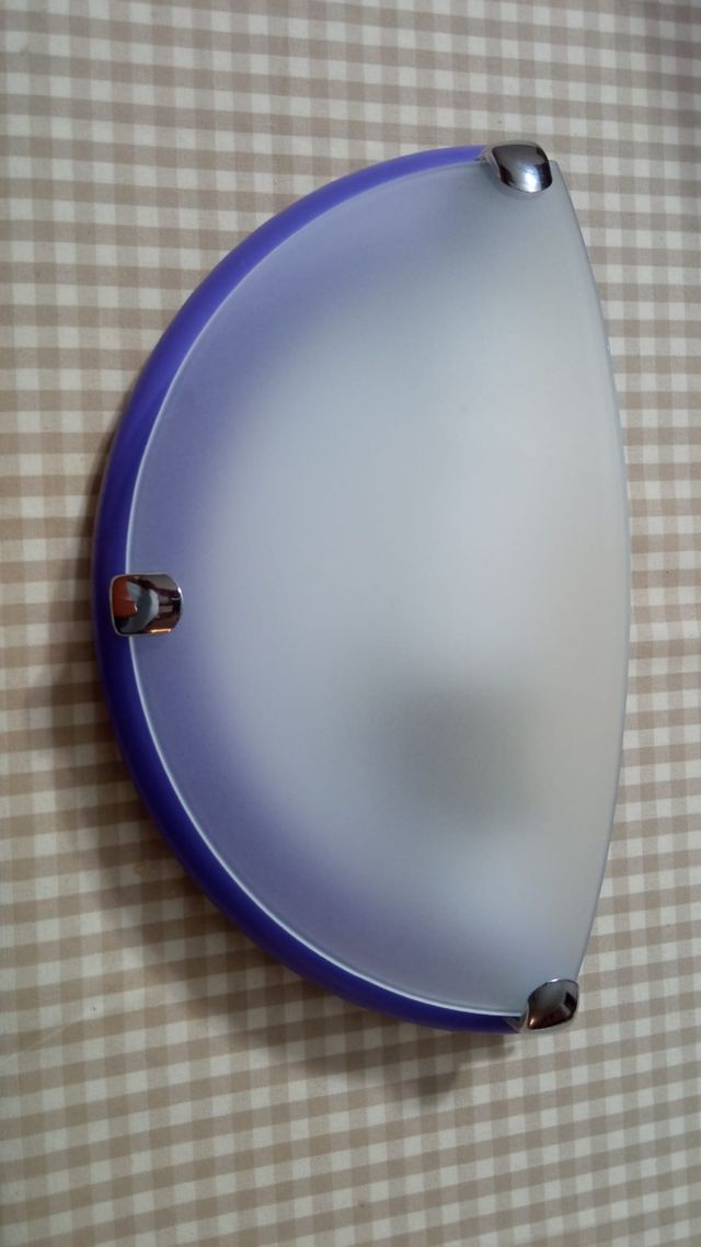 Plafón de pared morado, pantalla de cristal
