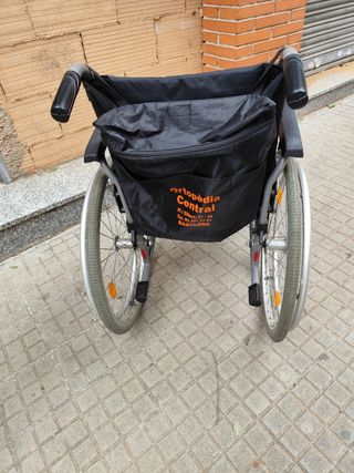 Rebajada 100€ Silla de ruedas de adultos