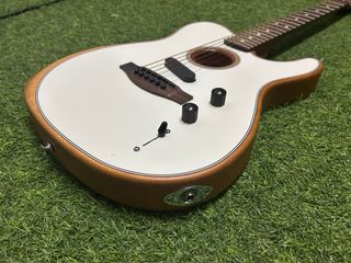 Guitarra Fender Acoustasonic Telecaster MIM