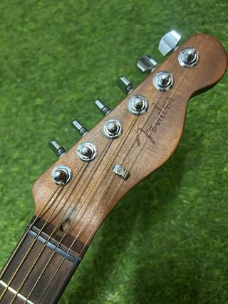 Guitarra Fender Acoustasonic Telecaster MIM