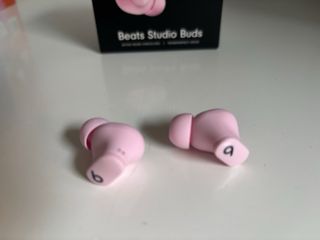 Beats Studio Buds (Pink)