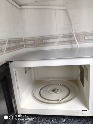 Microondas Acero Inoxidable con Grill