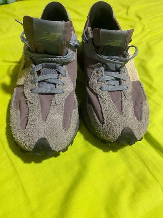 Zapatillas New Balance 42.5 Gris/Morado