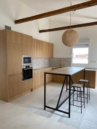 Diseño de interiores o exteriores . Carpinteria ebanisteria . Instalacion de cocinas y armarios puertas . Restauracion de muebles pintura. Fontaneria. Escayola pladur. Reformas en general