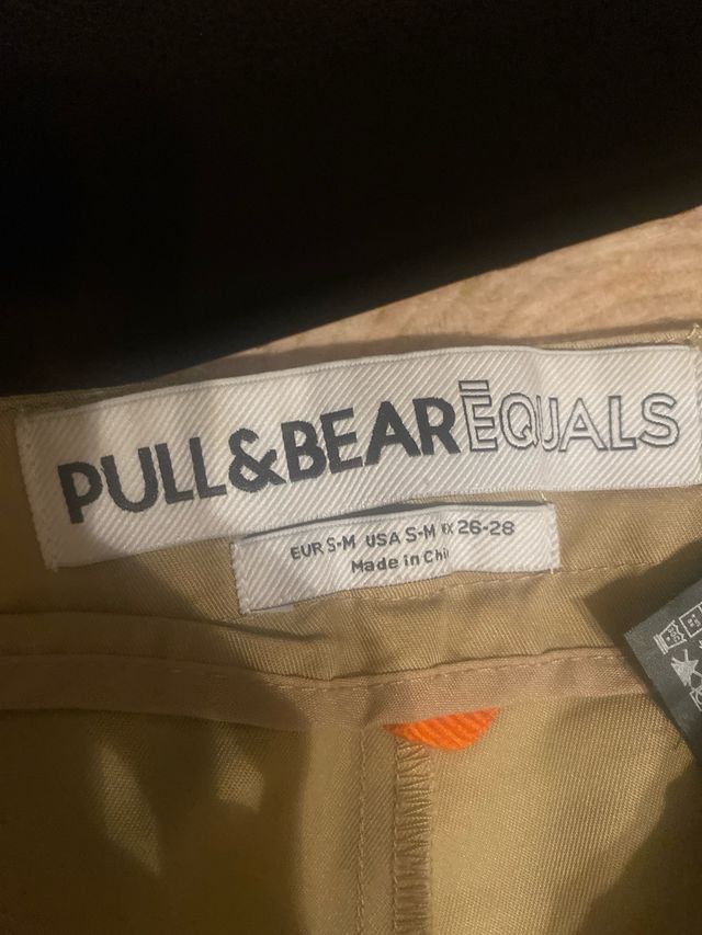 Pantalón cargo beige