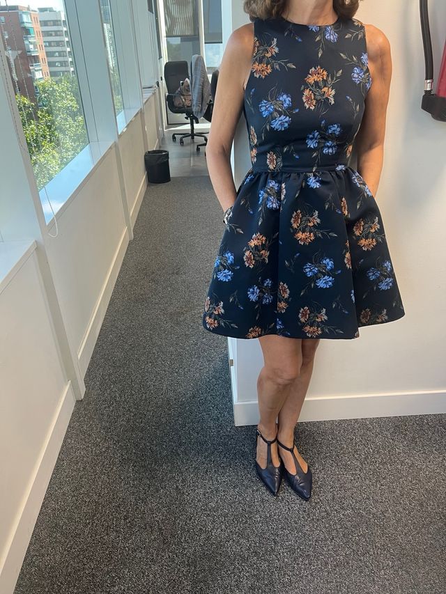 Vestido de fiesta con estampado floral