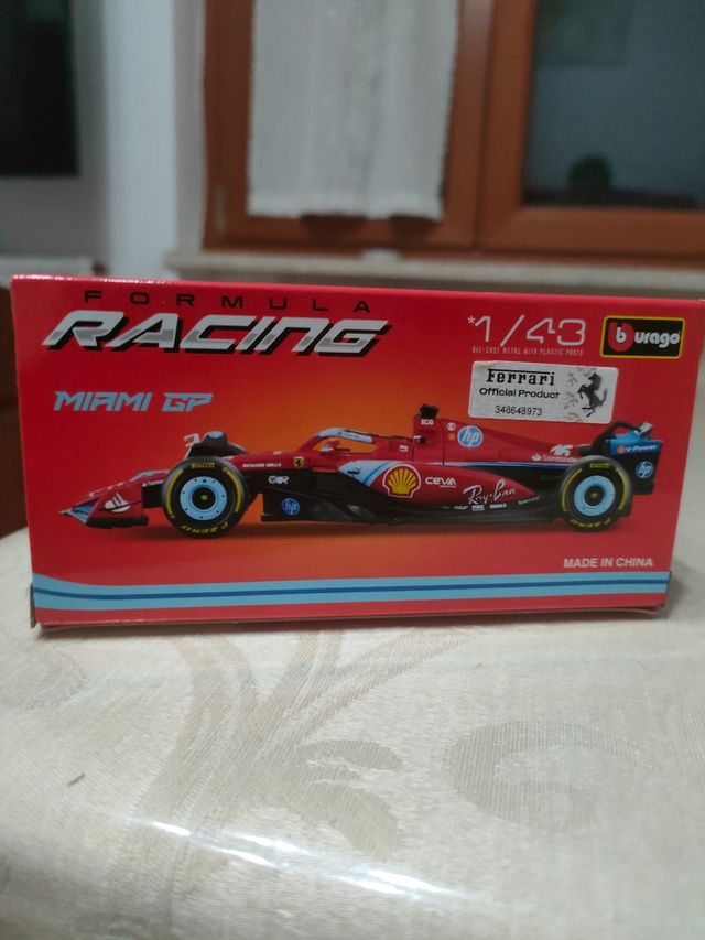 Burago Ferrari SF-24 F1 Leclerc