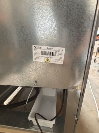 Congelador Vertical Crystal- Acero Inoxidable