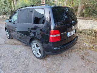 Touran 2003 All weather M+S Inyectores nevos