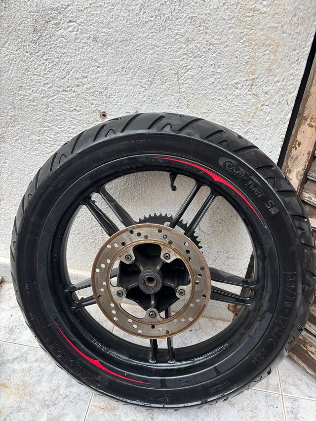 Llanta y Neumático Continental 130/70-17