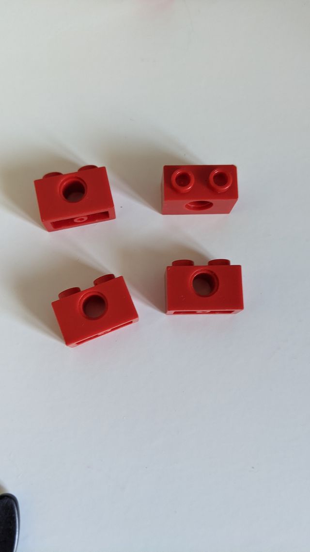 Lotto Pezzi LEGO Blu Gialli Rossi Neri Trasparenti