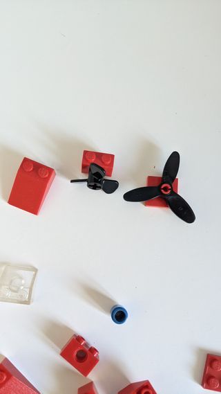 Lotto Pezzi LEGO Blu Gialli Rossi Neri Trasparenti