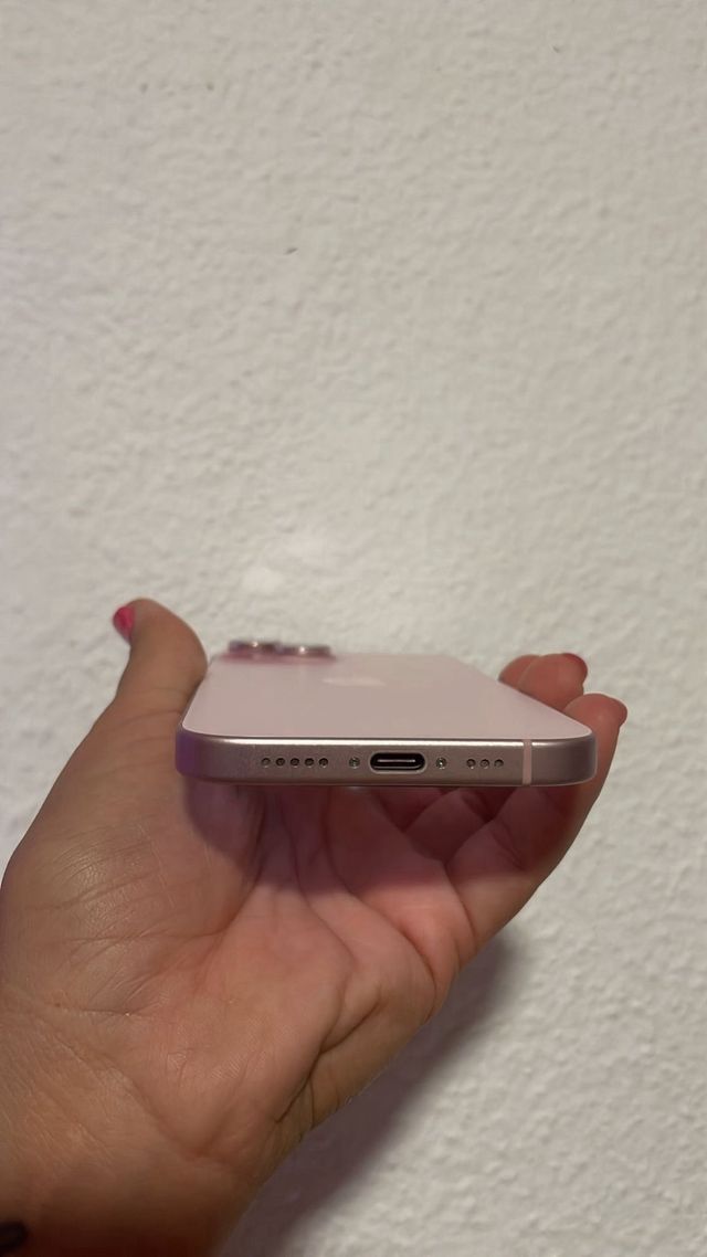 iPhone 15 Rosa
