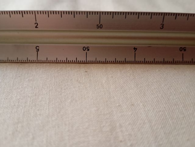 Regla triangular CN Ascó