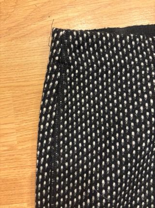 Falda de punto OPUS negra/blanca Talla L