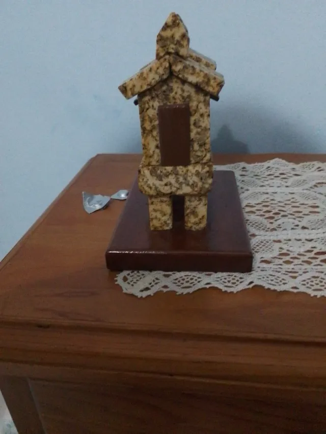 Hórreo de cartón piedra