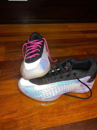 Zapatillas Baloncesto Negras y Multicolor