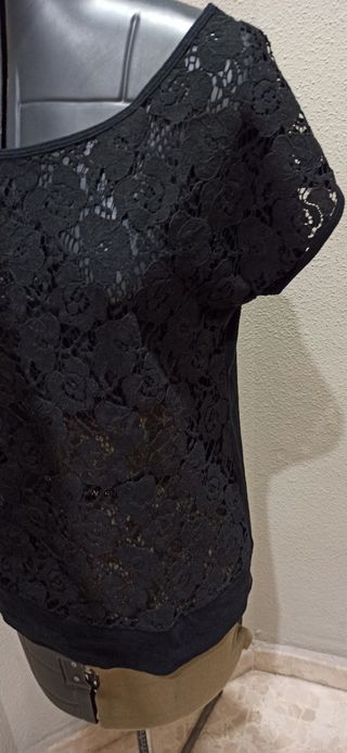 Blusa Mango encaje calado talla M