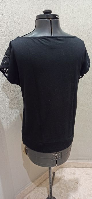 Blusa Mango encaje calado talla M