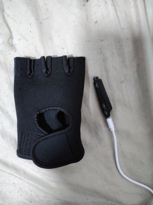 Guanti di riabilitazione per la funzione manuale