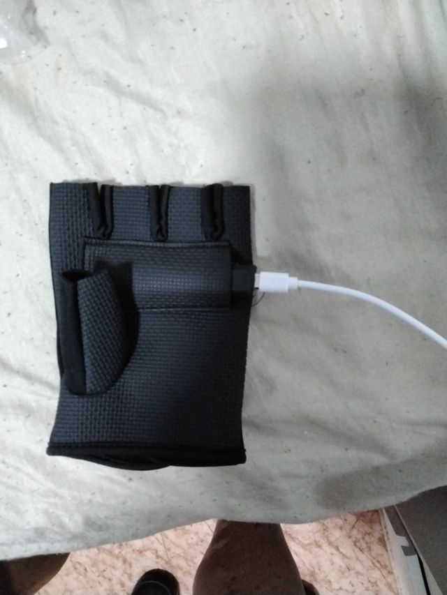 Guanti di riabilitazione per la funzione manuale