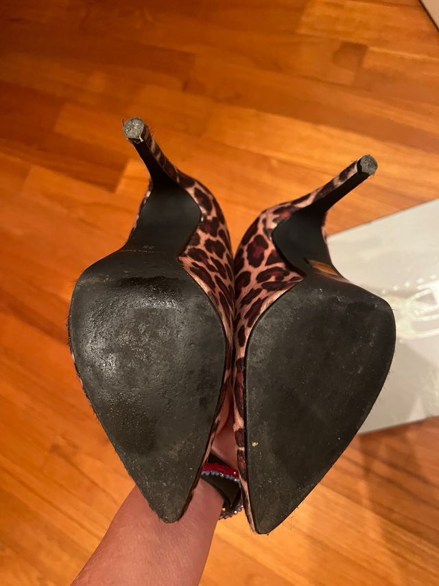 Scarpe con tacco Claire Milano leopardati Tg 35