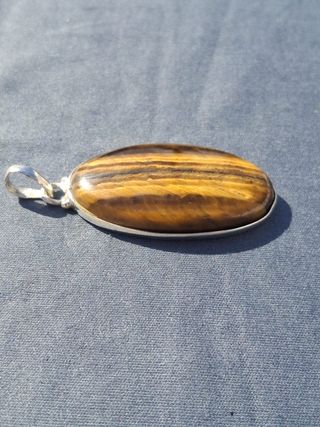 Colgante de Ojo de Tigre en Plata de Ley