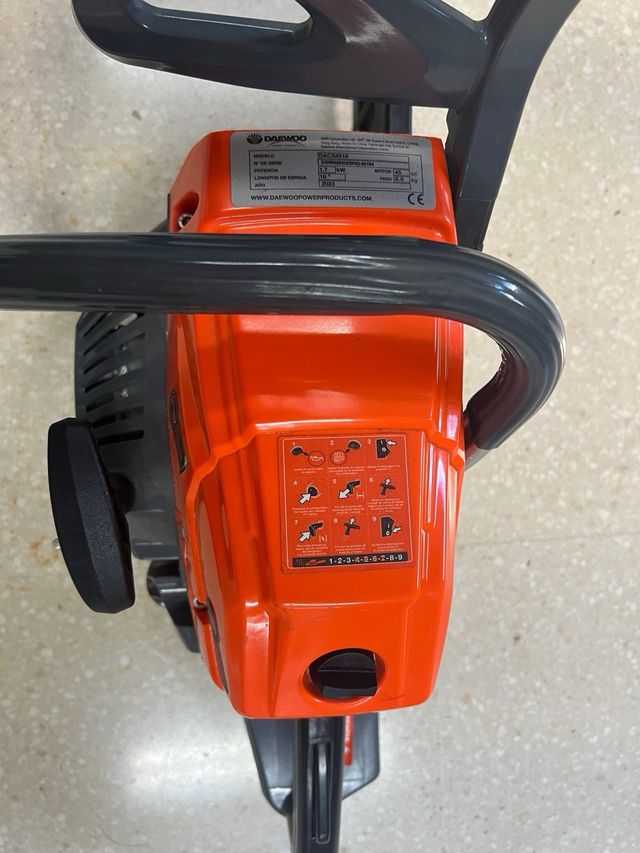 Motosierra Daewoo DACS4516 45cc 1.7KW