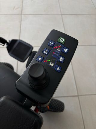 silla de ruedas eléctrica nueva