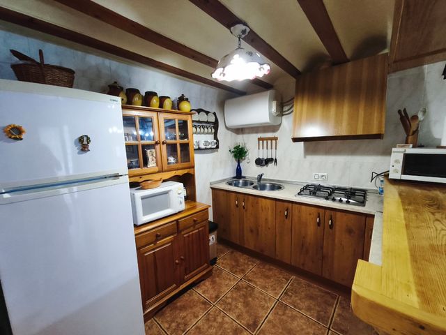 Casa rústica con garage (Precio a negociar) 