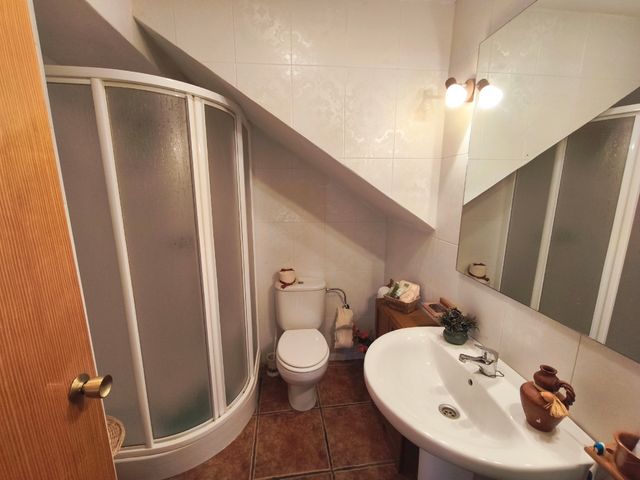 Casa rústica con garage (Precio a negociar) 