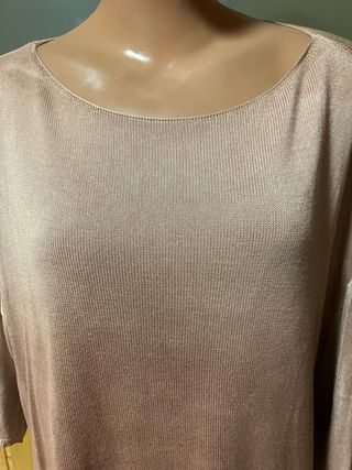 Conjunto beige y marrón