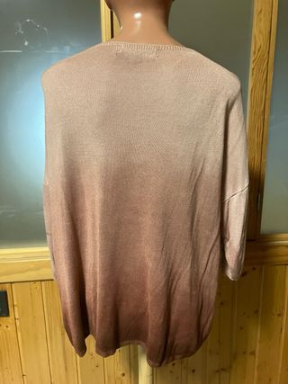 Conjunto beige y marrón