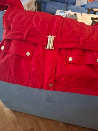 Parka de entretiempo roja
