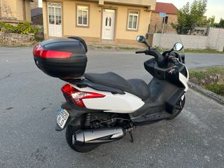 Scooter Kymco 300i