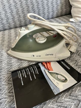 Ferro de engomar Lervia 1200W