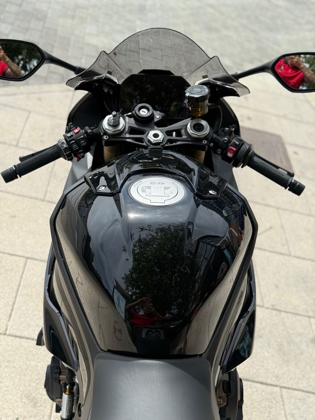 BMW S 1000 RR
