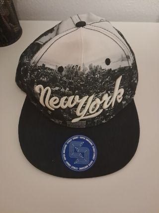 Gorra New York Azul y Roja y Gorra de New York H&M