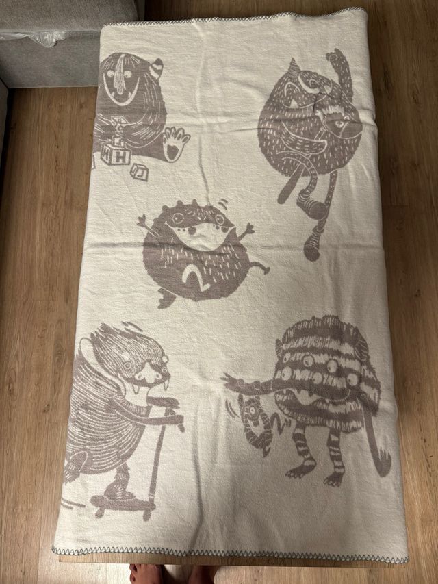 Manta bebé Zara Home.110x97cm