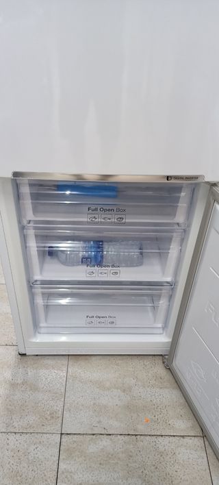 NEVERA COMBI SAMSUNG NO FROST ENERGÍA A+