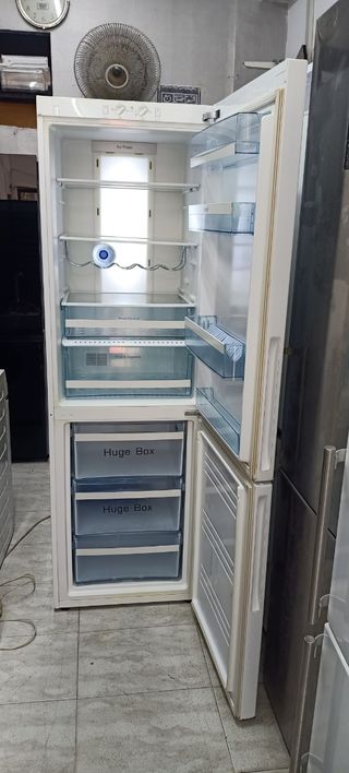 NEVERA COMBI HAIER NO FROST ENERGÍA A+