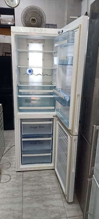NEVERA COMBI HAIER NO FROST ENERGÍA A+