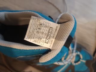 Zapatillas de montaña Quechua azules y negras