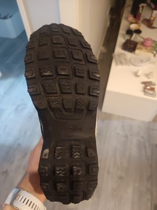 Zapatillas de montaña Quechua azules y negras