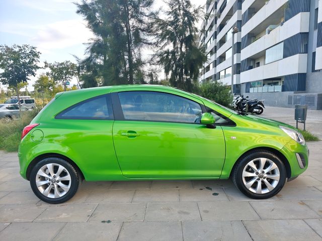Opel Corsa 1.2 Automatico, Año 2012, Impecable