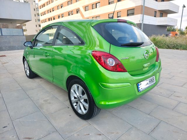 Opel Corsa 1.2 Automatico, Año 2012, Impecable