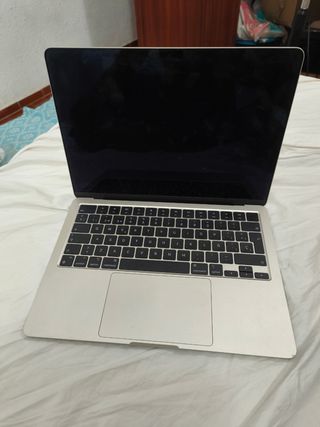 MacBook Air M3 Plata